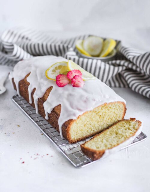 glazed-cake-with-lemon